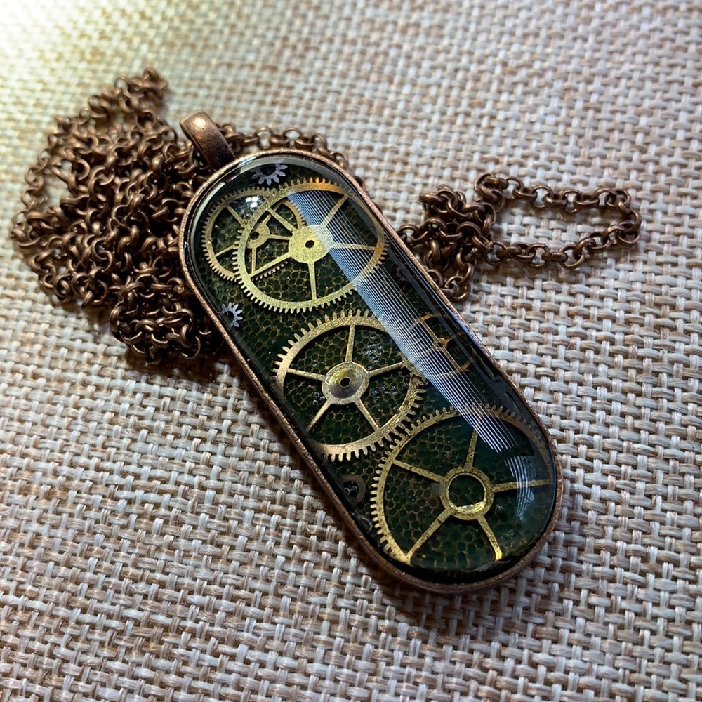 Hand Crafted Real Vintage Pocket Watch Gears Necklace Handmade - Picture 2 of 8